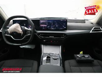 BMW 3-serie 330e Schuifdak 360° LED Cruise SHZ 4.216 km! picture 15