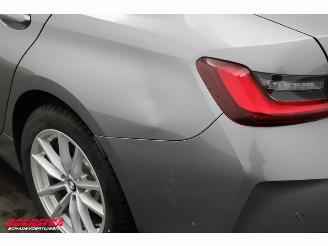 BMW 3-serie 330e Schuifdak 360° LED Cruise SHZ 4.216 km! picture 13