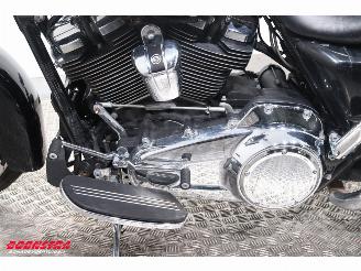 Harley-Davidson  FLHX Street Glide LED Cruise Radio picture 12