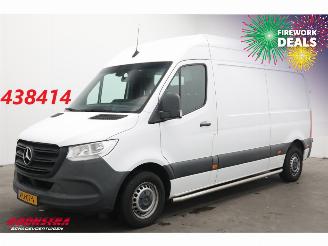 bruktbiler bedrijf Mercedes Sprinter 211 CDI L2-H1 FWD Airco Camera AHK 2022/5