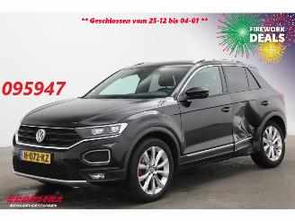 Voiture accidenté Volkswagen T-Roc 1.5 TSI DSG Sport LED ACC Navi Clima Camera SHZ PDC AHK 2020/3