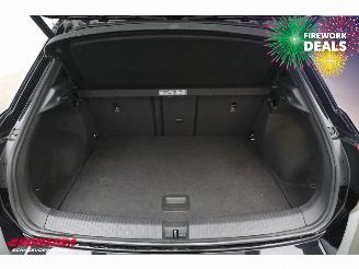 Volkswagen T-Roc 1.5 TSI DSG Sport LED ACC Navi Clima Camera SHZ PDC AHK picture 25