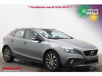 Volvo V-40 Cross Country 2.0 D2 Aut. Kinetic Navi Airco Cruise picture 2
