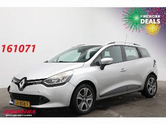 Coche accidentado Renault Clio Estate Grandtour 1.5 dCi ECO Night Day Navi Airco Cruise PDC 2015/8