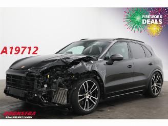 Coche accidentado Porsche Cayenne 3.0 E-Hybrid Pano LED ACC HUD Sport Chrono PDLS+ PASM AHK 2023/10