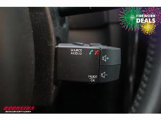 Renault Clio Estate 0.9 TCe Dynamique Navi Airco Cruise PDC picture 23