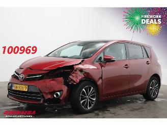 Schadeauto Toyota Verso 1.8 VVT-i Volcano Edition Navi Clima Cruise Camera PDC 2017/3