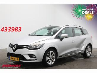 Damaged car Renault Clio Grandtour Estate 0.9 TCe Zen Navi Airco Cruise 91.873 km! 2017/4