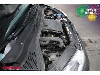 Volkswagen Up! 1.0 move up! Airco Bluetooth picture 11