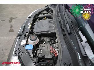 Volkswagen Up! 1.0 move up! Airco Bluetooth picture 13