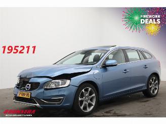 Avarii autoturisme Volvo V-60 2.4 D6 AWD PHEV Summum ACC Schuifdak Memory H/K Camera SHZ 2014/2