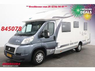 dommages  camping cars Mc Louis  P700 2.3 MJ Solar Hefbed Frans Bed Luifel Airco Cruise Camera 2011/6