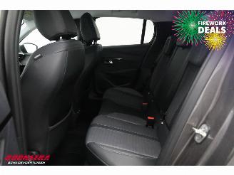 Peugeot 208 1.2 PureTech Allure Navi Clima Cruise PDC picture 15