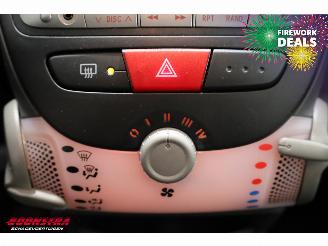 Toyota Aygo 1.0-12V Comfort Navigator 5-DRS LMV 171.145 km! picture 16