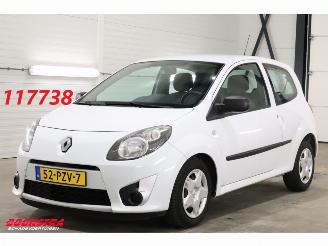 Käytettyjen passenger cars Renault Twingo 1.5 dCi Authentique Radio/CD AHK 2011/4