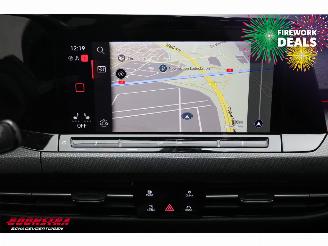 Volkswagen Golf 1.5 eTSI DSG R-Line LED ACC Virtual Navi Camera LRHZ picture 13