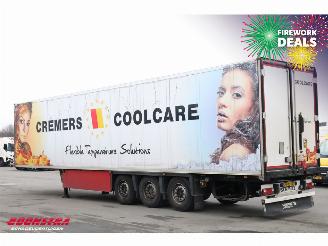 Schmitz Cargobull  SCB*S3B Kuhler 3-Asser BY 2015 picture 4