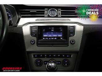 Volkswagen Passat Variant 1.6 TDI Comfortline Clima Cruise SHZ PDC AHK picture 19