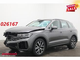 krockskadad bil auto Volkswagen Touareg 3.0 TDI Aut. 4WD Elegance Pano LED ACC Leder Memory Massage Ventilatie AHK 2024/9