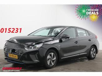 Voiture accidenté Hyundai Ioniq 1.6 GDi Comfort ACC Infinity Navi Camera PDC 2017/10