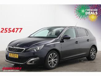 damaged passenger cars Peugeot 308 1.2 PureTech Aut. Allure Pano LED Navi Clima Cruise PDC 2016/10