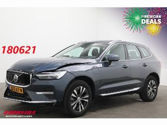 uszkodzony samochody osobowe Volvo Xc-60 2.0 T6 PHEV AWD Essential Bright Pano LED ACC Camera LRHZ AHK 2025/2