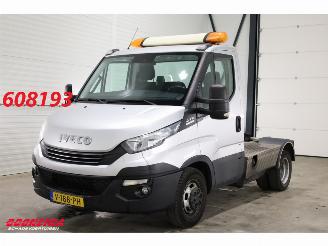 bruktbiler bedrijf Iveco Daily 40C21 Hi-Matic BE-trekker Luftbremsen Minisattel SZM Clima Cruise 2018/5