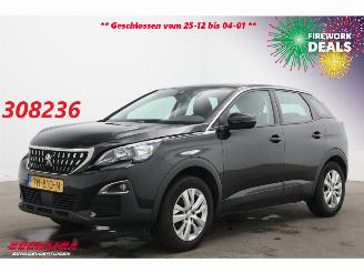 damaged passenger cars Peugeot 3008 1.5 BlueHDi Blue Lease Executive Leder Navi Clima Cruise PDC AHK 2018/9