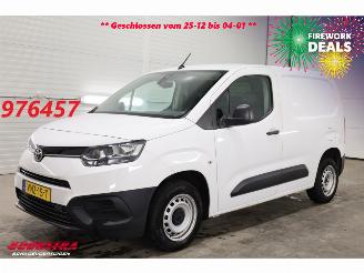 dommages fourgonnettes/vécules utilitaires Toyota Proace 1.5 D-4D Cool Leder Airco Cruise AHK 28.431 km! 2022/2
