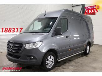 damaged commercial vehicles Mercedes Sprinter 319 CDI V6 7G-Tronic 360° Leder Navi Airco Cruise PDC AHK 2019/12