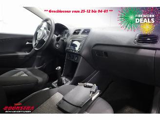 Volkswagen Polo 1.2 Easyline Airco Cruise SHZ picture 11
