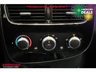 Renault Clio Estate 1.5 dCi Ecoleader Zen Navi Airco Cruise 166.321 km! picture 21