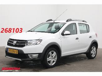 Unfallwagen Dacia Sandero 0.9 TCe Bi-Fuel SL Stepway Navi Airco Cruise PDC AHK 127.312 km! 2016/1