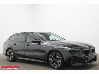 BMW 5-serie Touring 520i M-Sport Night Pano ACC Memory H/K 360° picture 2