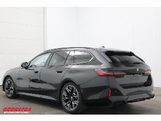 BMW 5-serie Touring 520i M-Sport Night Pano ACC Memory H/K 360° picture 4