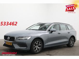 skadebil auto Volvo V-60 2.0 B4 Core LED ACC Apple/Android PDC AHK 2022/12