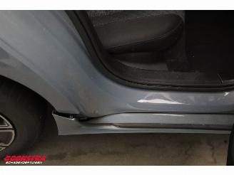 Volvo V-60 2.0 B4 Core LED ACC Apple/Android PDC AHK picture 6