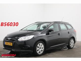 Damaged car Ford Focus 1.0 EcoBoost Trend Navi Airco Cruise PDC AHK 150.563 km! 2013/5
