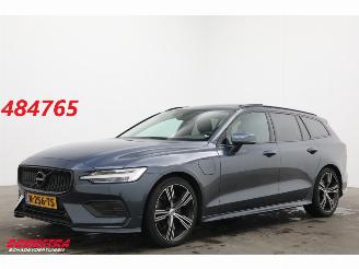 Vaurioauto  passenger cars Volvo V-60 2.0 T6 Recharge AWD Inscription Pano LED ACC H/K Apple/Android SHZ AHK 2022/1