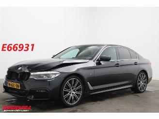Coche accidentado BMW 5-serie 520i M-Sport Pro HUD Memory Leder LED Camera SHZ 93.916 km! 2020/6