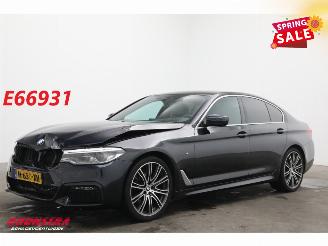 skadebil auto BMW 5-serie 520i M-Sport Pro HUD Memory Leder LED Camera SHZ 93.916 km! 2020/6