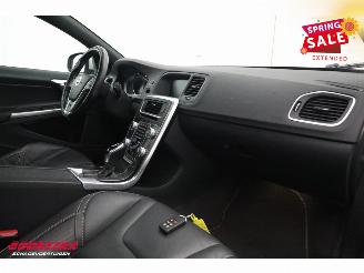 Volvo V-60 2.0 T4 Aut. R-Design Schuifdak Leder Navi Clima Cruise Camera SHZ PDC AHK picture 12