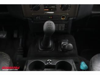 Landrover Defender 2.4 TD HT 110" E 4WD 6-Pers Leder Airco AHK picture 31