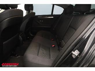 BMW 5-serie 523i Executive Orig. NL. Navi Clima Cruise PDC 173.978 km! picture 17