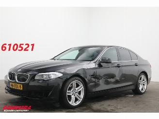Vaurioauto  passenger cars BMW 5-serie 523i Executive Orig. NL. Navi Clima Cruise PDC 173.978 km! 2012/7