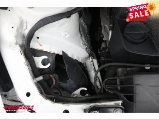 BMW 4-serie Coupé 420i Aut. M-Sport Schuifdak BiXenon Navi Clima Cruise SHZ 175.242 km! picture 11