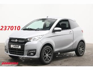 krockskadad bil brommobiel Aixam  e Coupé Premium Elektrisch Leder Bluetooth Camera 1.331 km! 2023/1