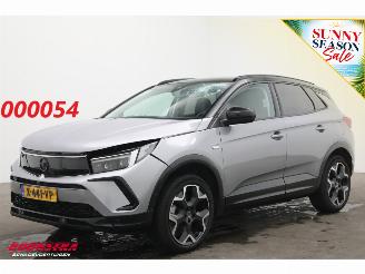 Voiture accidenté Opel Grandland 1.6 Turbo Plug-In Hybrid GS LED ACC Apple/Android LRHZ AHK 2024/2