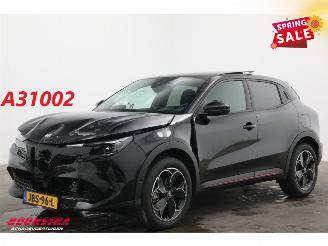 uszkodzony samochody osobowe Alfa Romeo Junior Elettrica Speciale 54 kWh Pano LED ACC Massage Camera 5.351 km! 2025/8