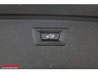 BMW 3-serie Touring 318i M-Sport Pano LED HUD Memory H/K Camera AHK picture 31